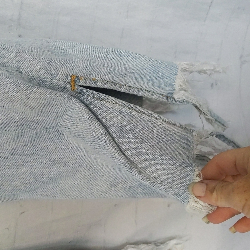 Zara light wash frayed tassel hem ankle cropped jeans - Picture 3 of 8